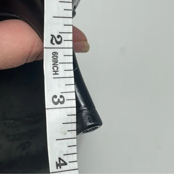 Tom Ford Black patent leather with bow sling back heels sz 40